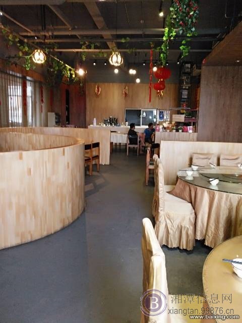 雨湖区科大北门丽思又见炊烟饭店零转让费